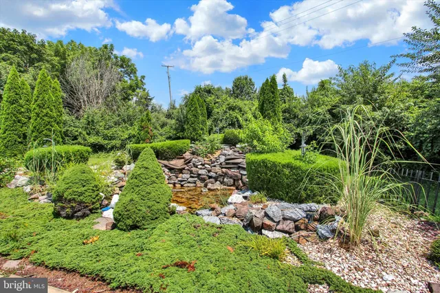 $655,000 | 5297 Lincoln Highway West, York, PA 17408