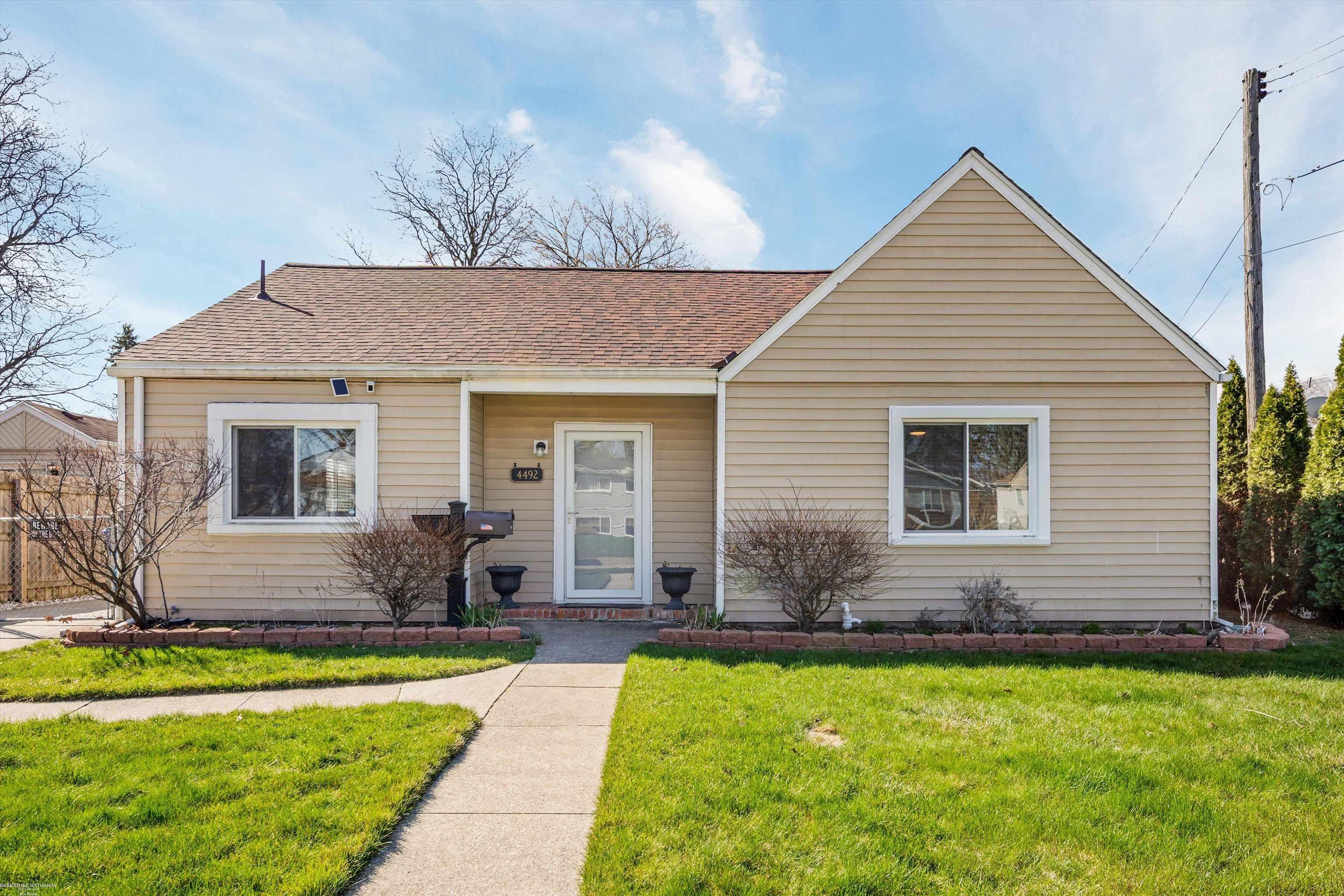 4492 Marr Avenue Warren, MI 48091 - Photo 1 of 29