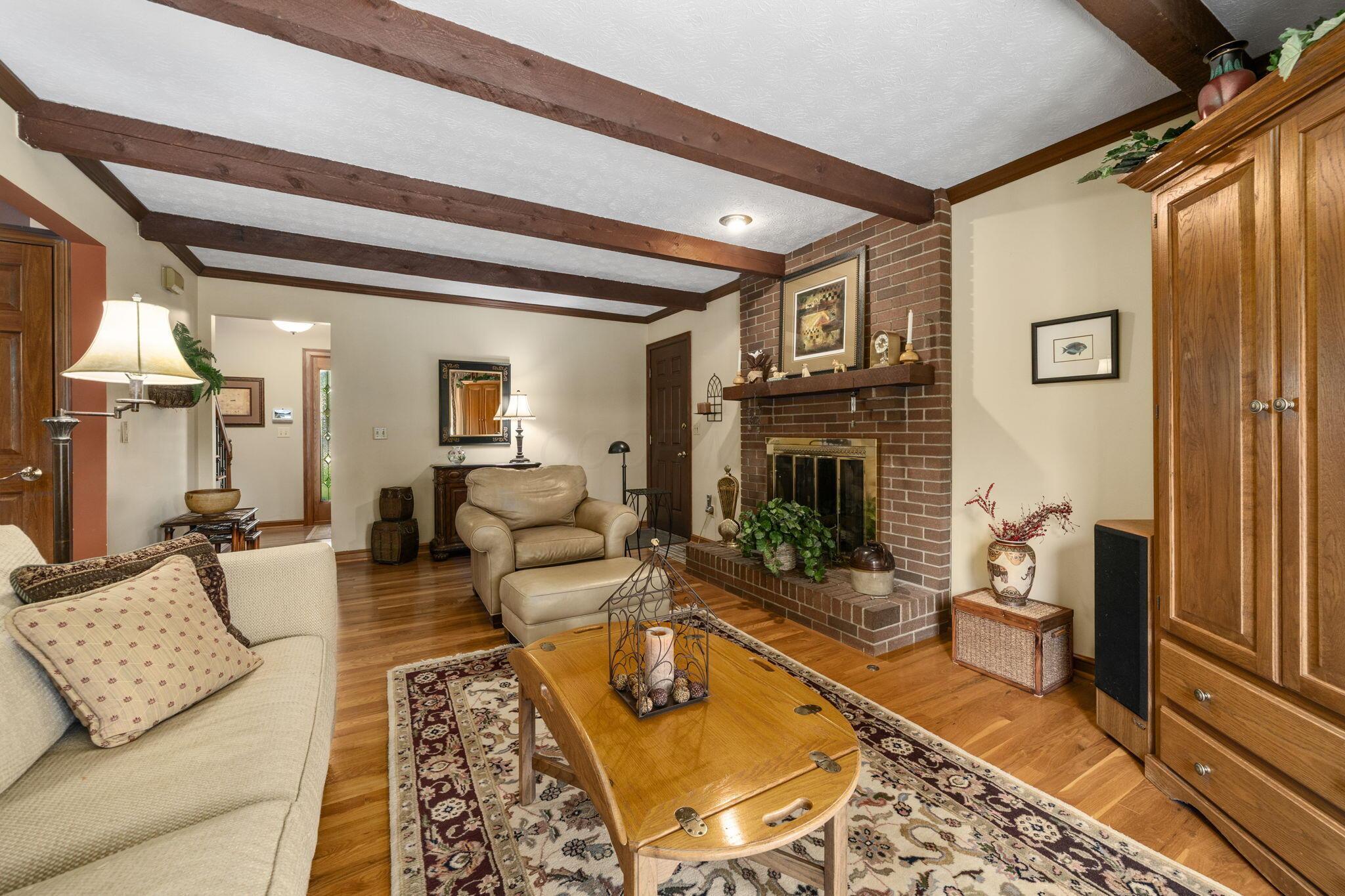 6990 Sunbury Road Westerville, OH 43082 - Photo 15 of 45 35-web-or-mls-DSC08062