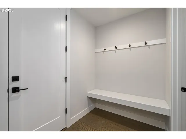 $812,900 | 15216 South E Towers Terrace, Milwaukie, OR 97267