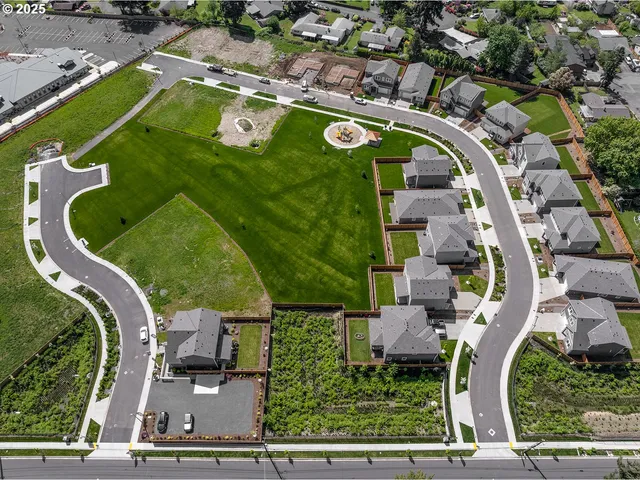 $812,900 | 15216 South E Towers Terrace, Milwaukie, OR 97267