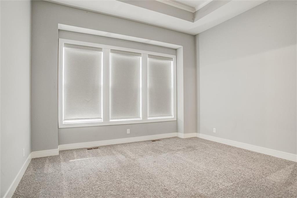 613 Southwest Brummel Road Lee's Summit, MO 64081 - Photo 12 of 29
