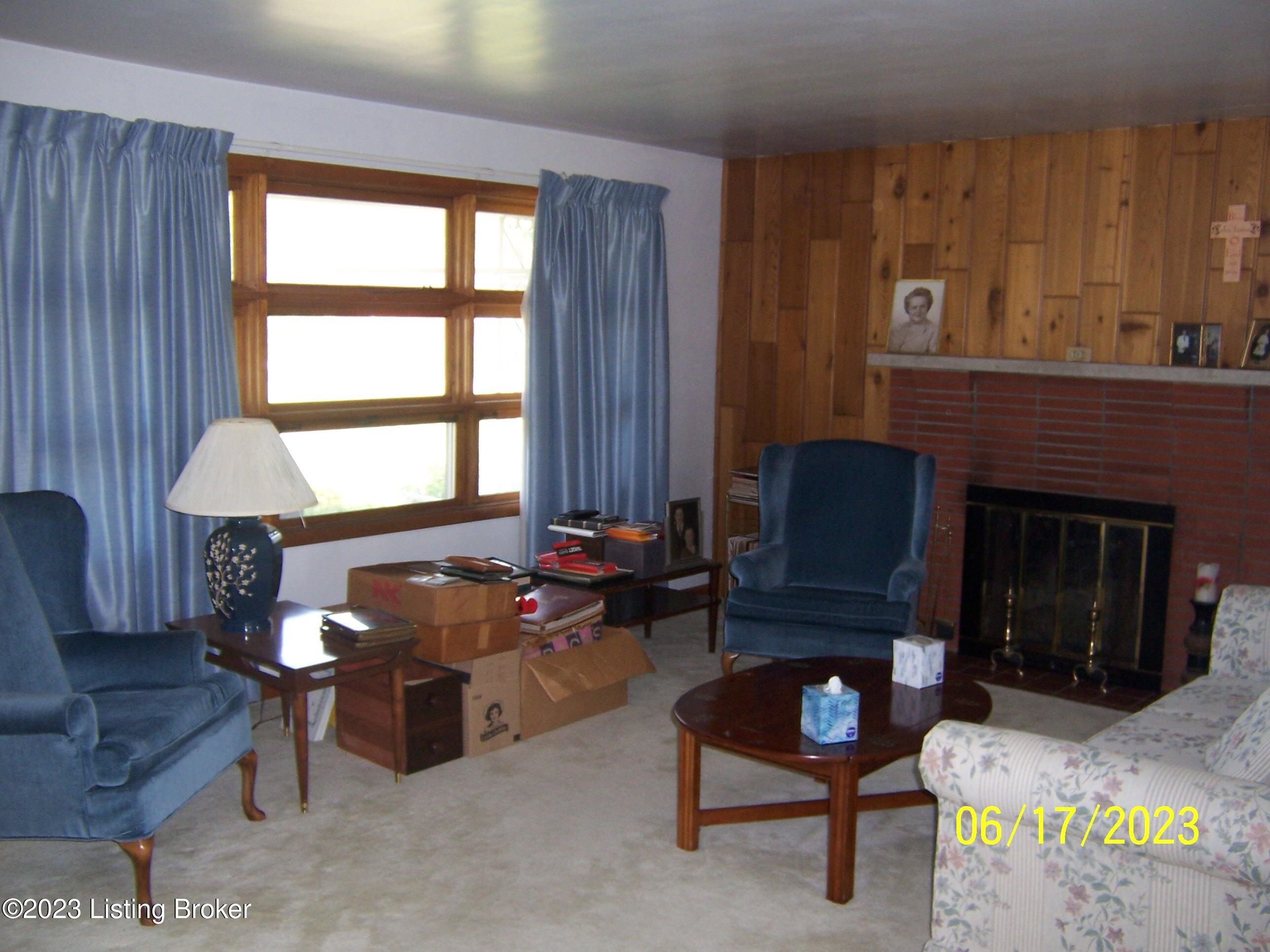 8610 Eula Road Louisville, KY 40219 - Photo 12 of 29 102_1595