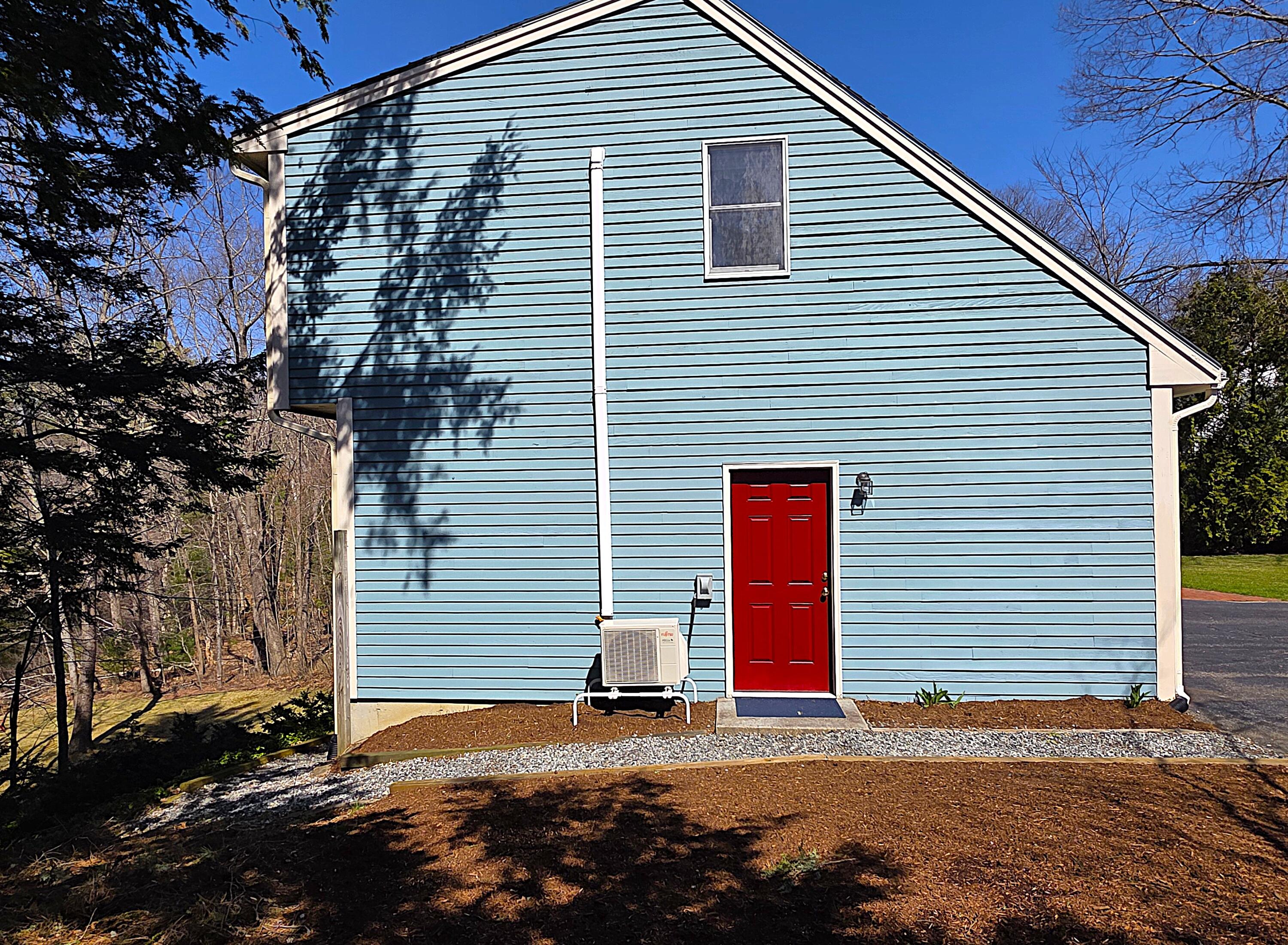 116 Fletcher Street Kennebunk, ME 04043 - Photo 8 of 61 20250418_110130