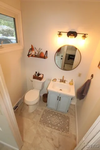 $272,500 | 100 Marywood Drive, Cicero, NY 13212