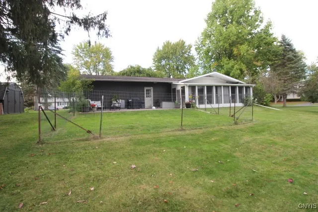 $272,500 | 100 Marywood Drive, Cicero, NY 13212