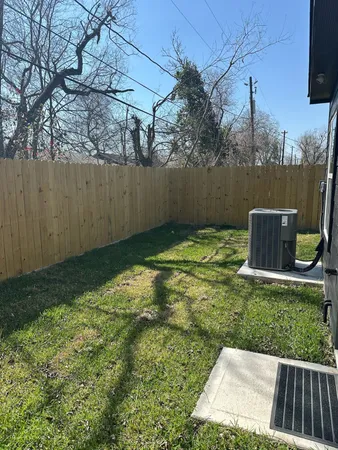 $2,000 | 5774 Heron Drive, Unit B, Houston, TX 77033
