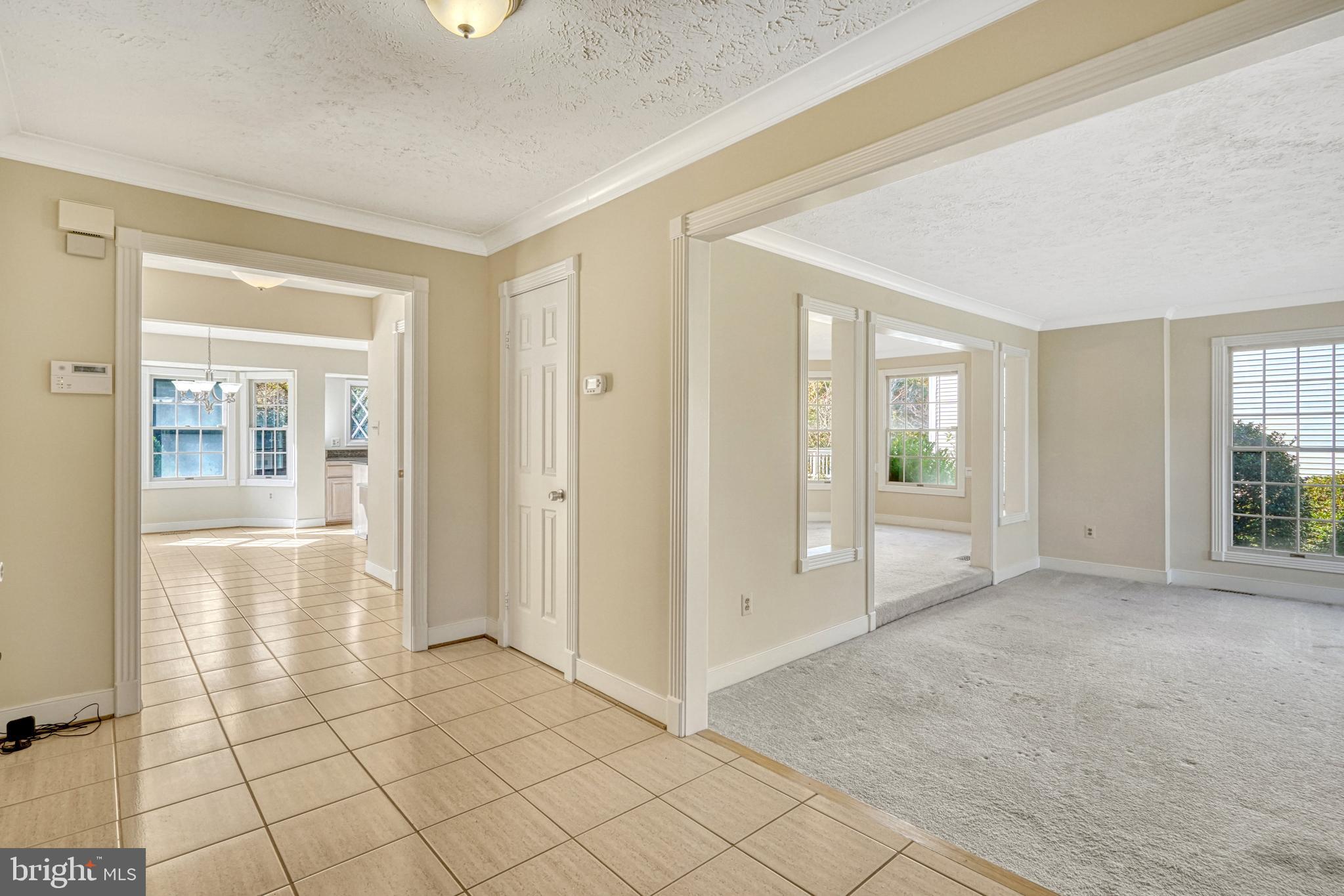 5503 Ashleigh Road Fairfax, VA 22030 - Photo 4 of 38 Gallery Image 4