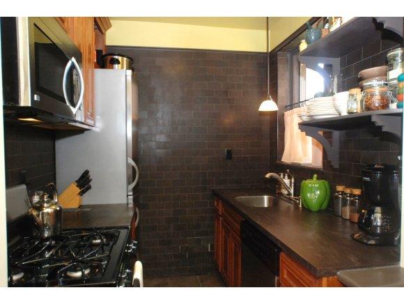 414 Albemarle Road, Unit 4D Brooklyn, NY 11218 - Photo 3 of 8 Kitchen