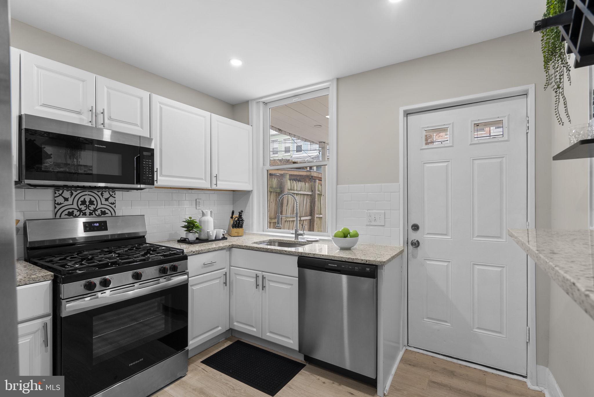 832 West 35th Street Baltimore, MD 21211 - Photo 10 of 29