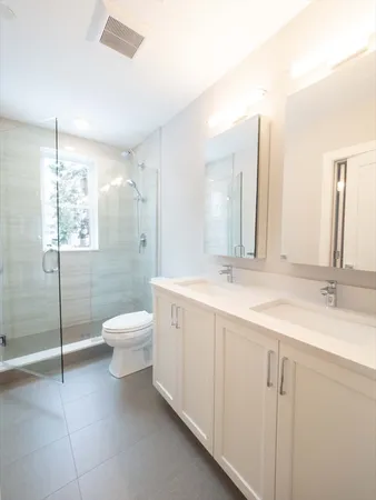 $7,000 | 142 Coolidge Street, Unit 3, Brookline, MA 02446