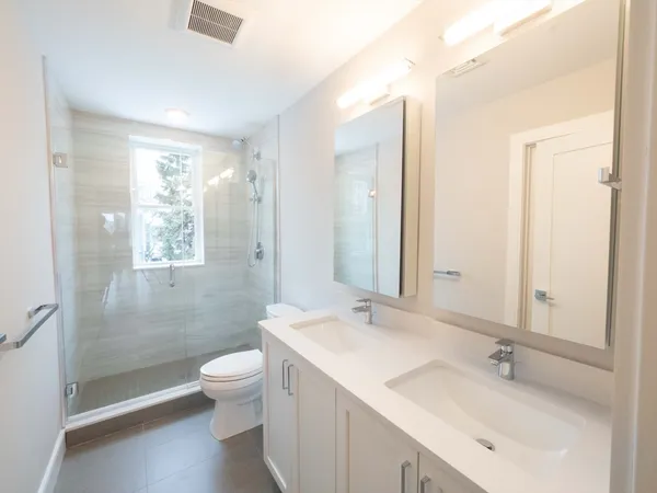 $7,000 | 142 Coolidge Street, Unit 3, Brookline, MA 02446