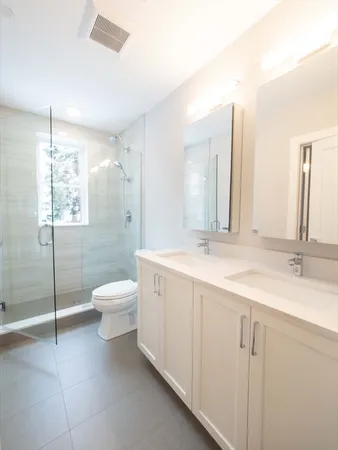 $7,000 | 142 Coolidge Street, Unit 2, Brookline, MA 02446