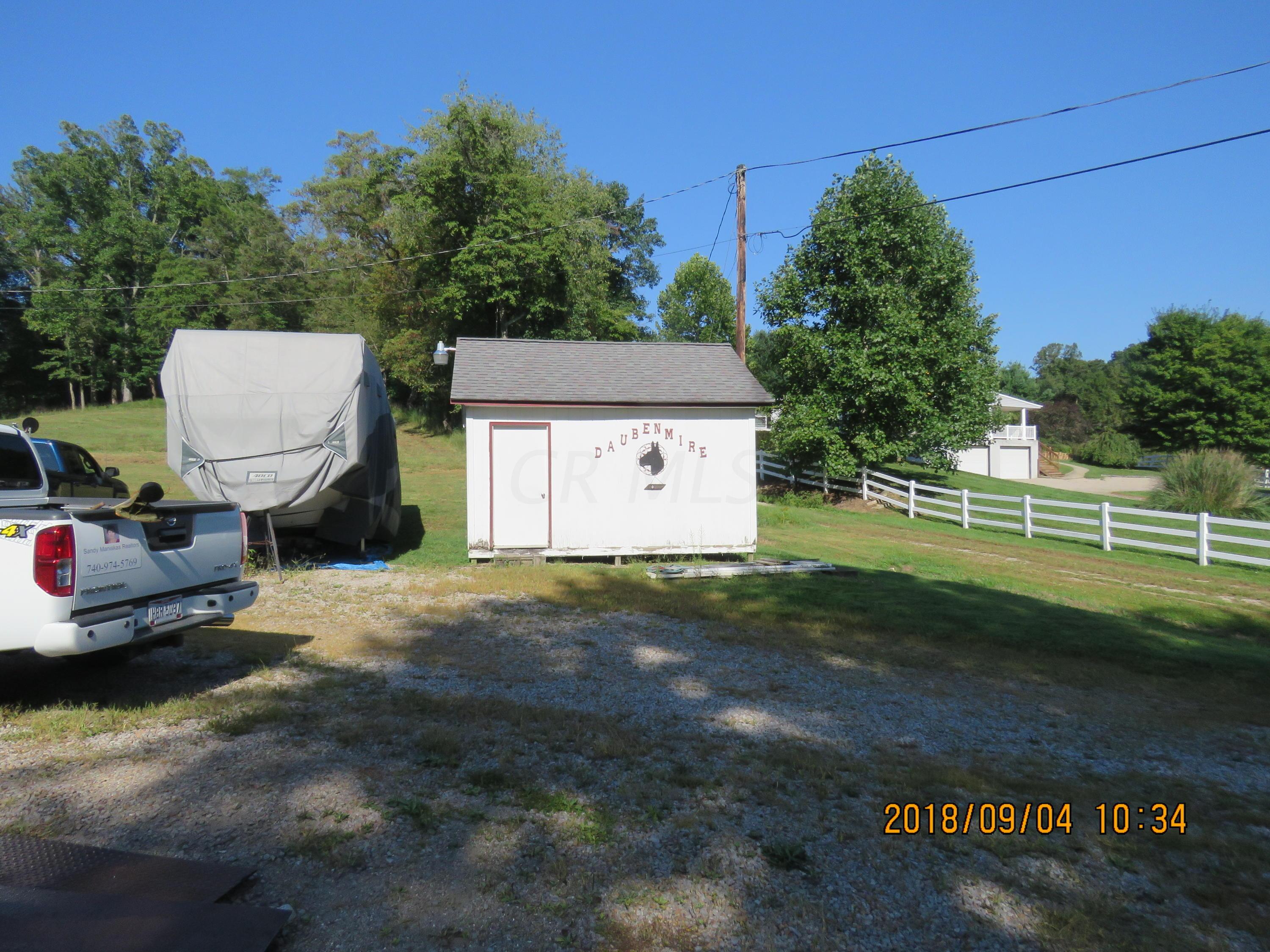 30169 Stage Coach Road Logan, OH 43138 - Photo 3 of 24 Gallery Image 3