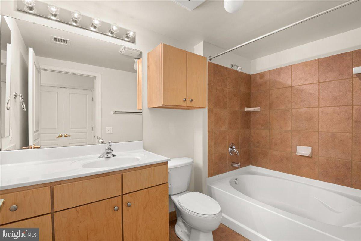 616 E Street Northwest, Unit 455 Washington, DC 20004 - Photo 25 of 75 Upstairs Bathroom #1
