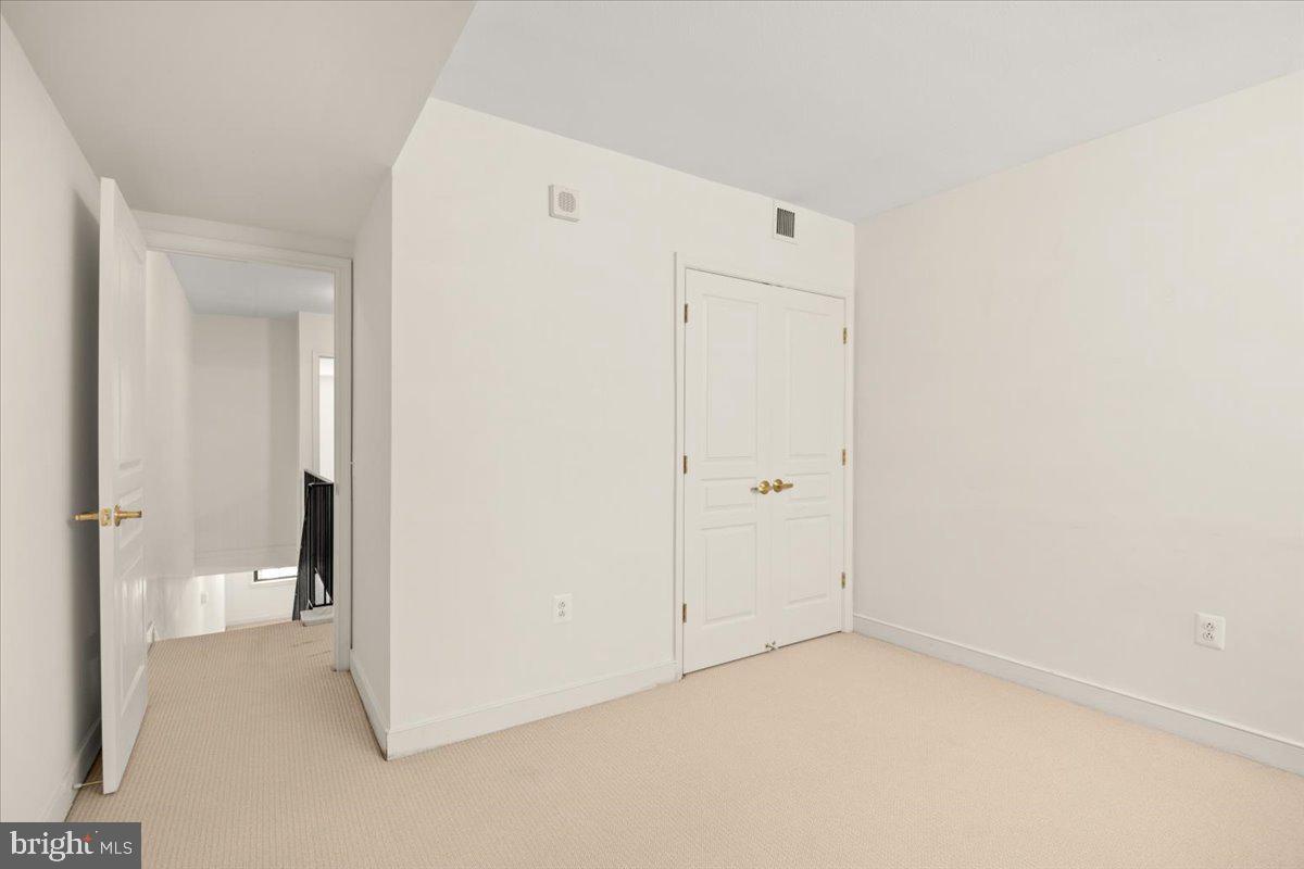 616 E Street Northwest, Unit 455 Washington, DC 20004 - Photo 28 of 75 Well Proportioned Rooms throughout Residence