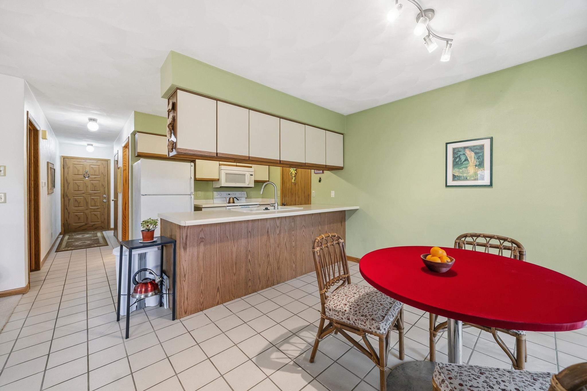 425 North Wright Road Janesville, WI 53546 - Photo 14 of 53