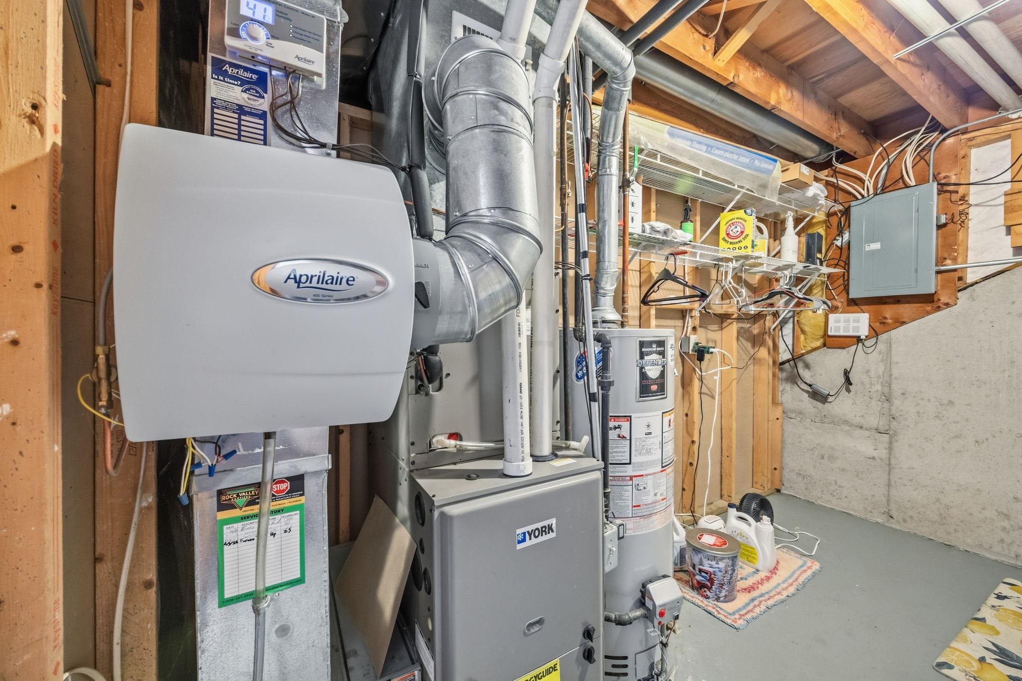 425 North Wright Road Janesville, WI 53546 - Photo 36 of 53