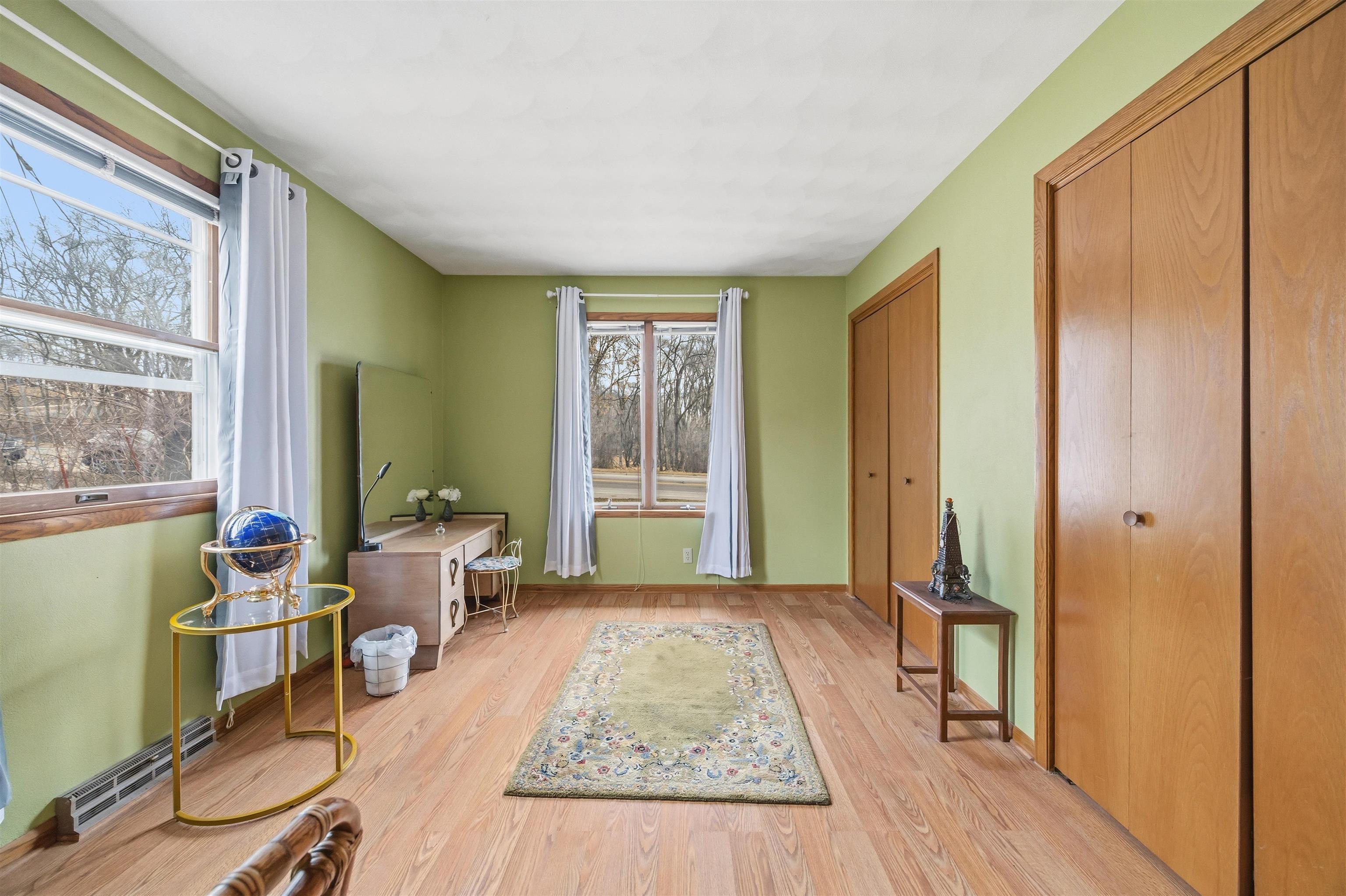 425 North Wright Road Janesville, WI 53546 - Photo 4 of 53