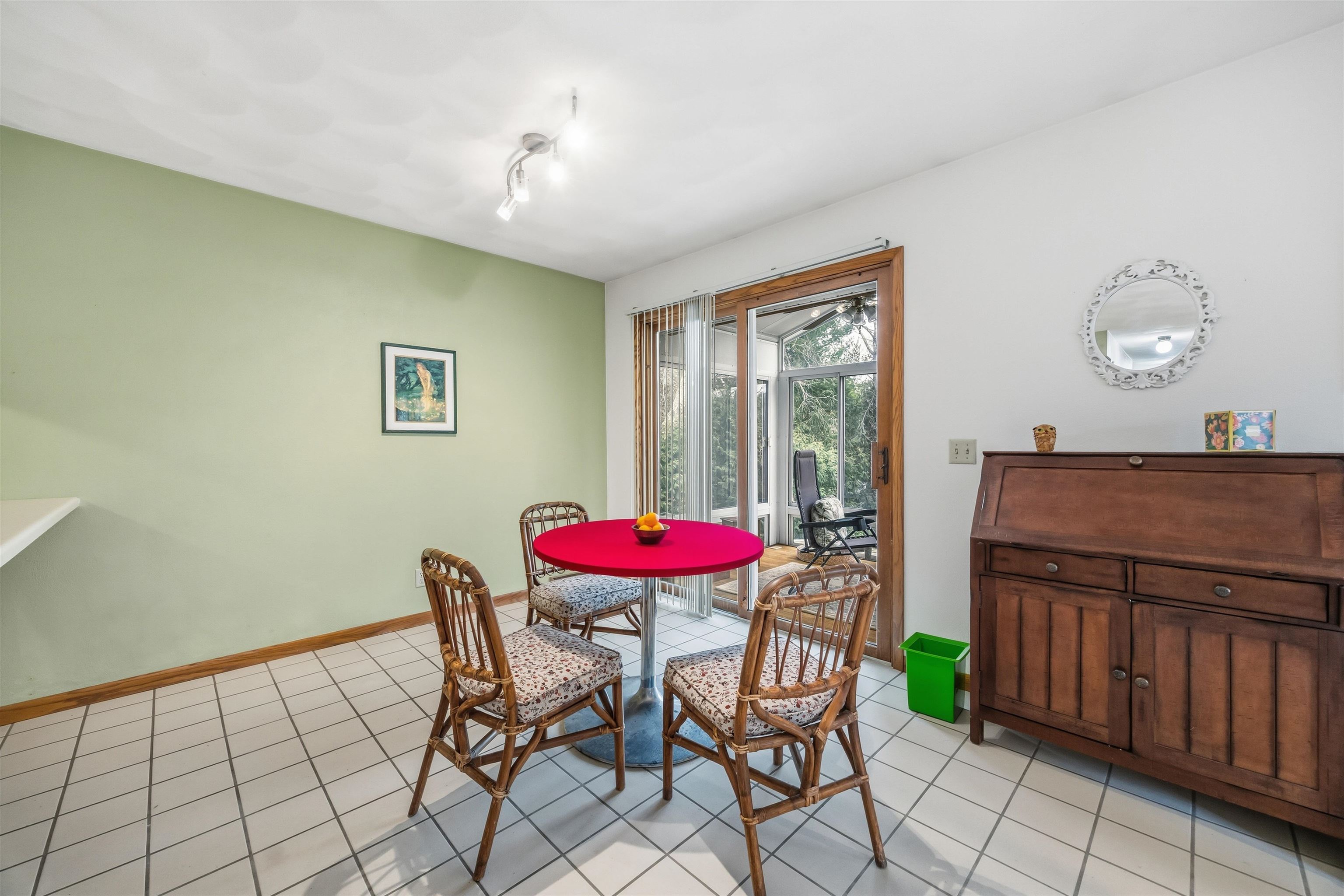 425 North Wright Road Janesville, WI 53546 - Photo 9 of 53