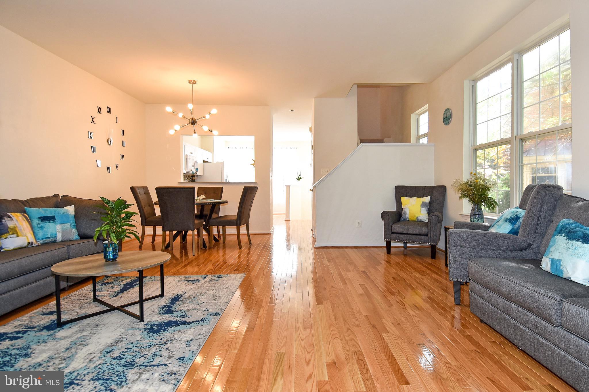 11438 Heritage Commons Way Reston, VA 20194 - Photo 13 of 35 Living/Dining