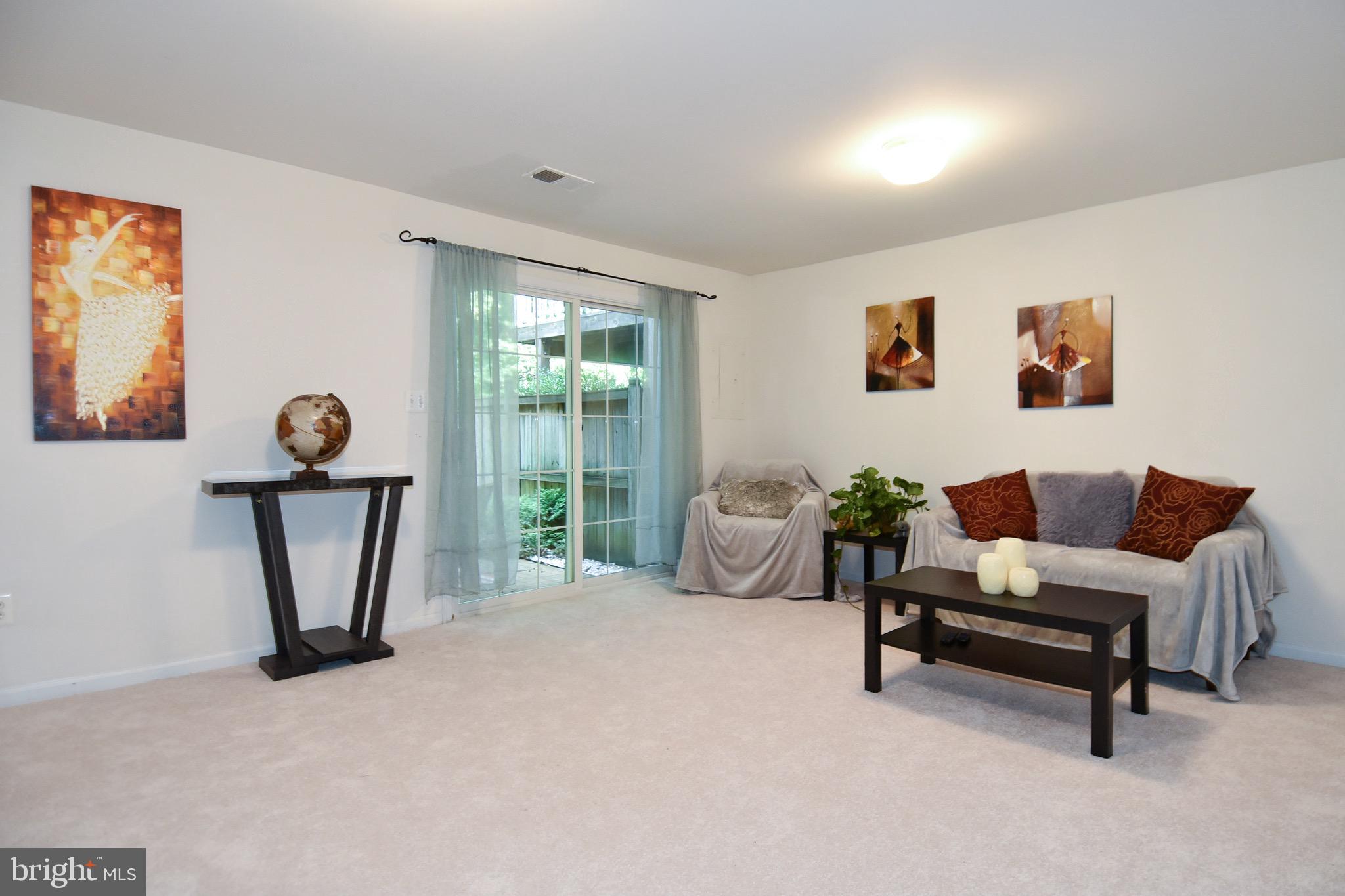 11438 Heritage Commons Way Reston, VA 20194 - Photo 28 of 35 Family Room