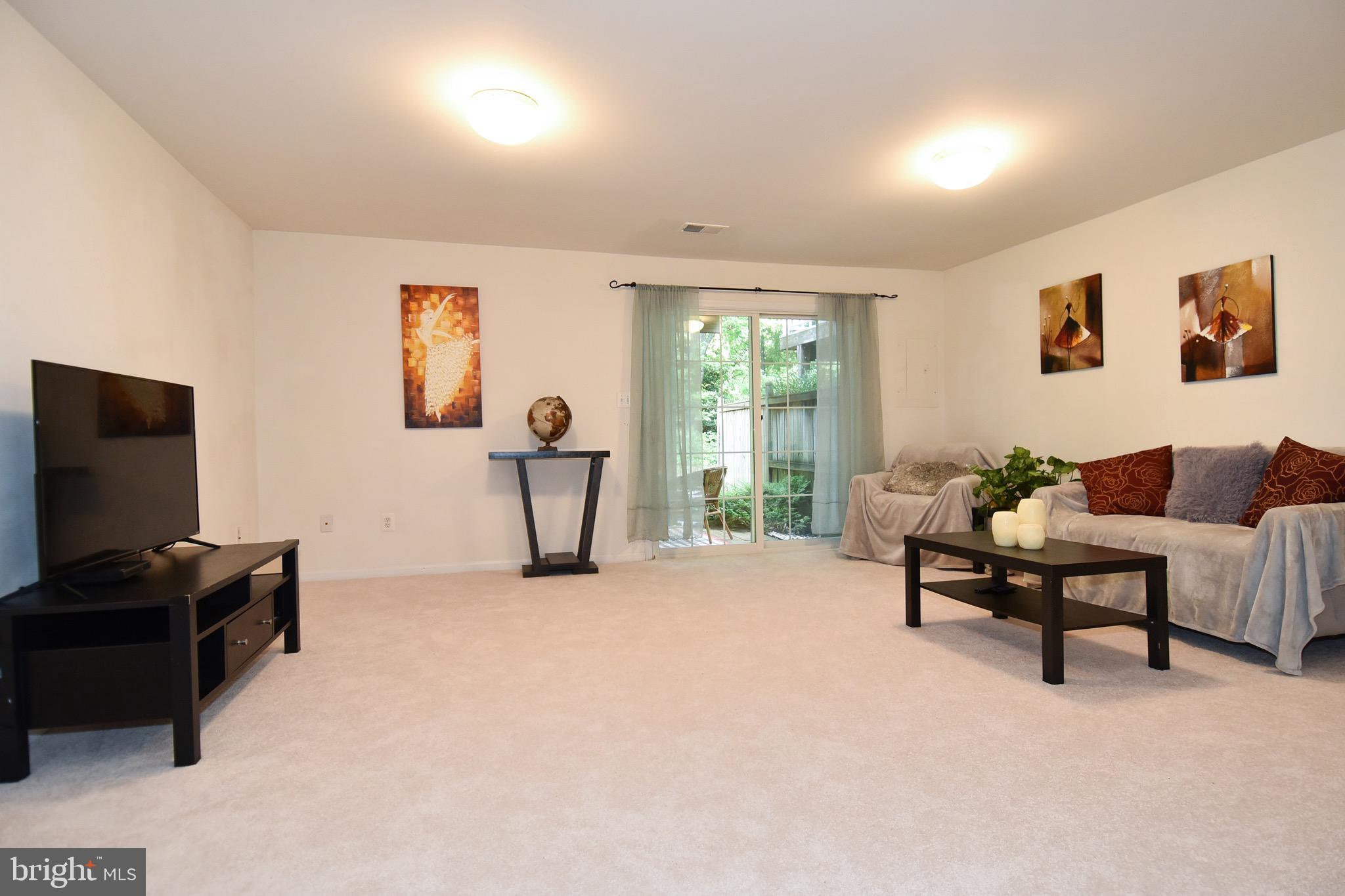 11438 Heritage Commons Way Reston, VA 20194 - Photo 32 of 35 Family Room