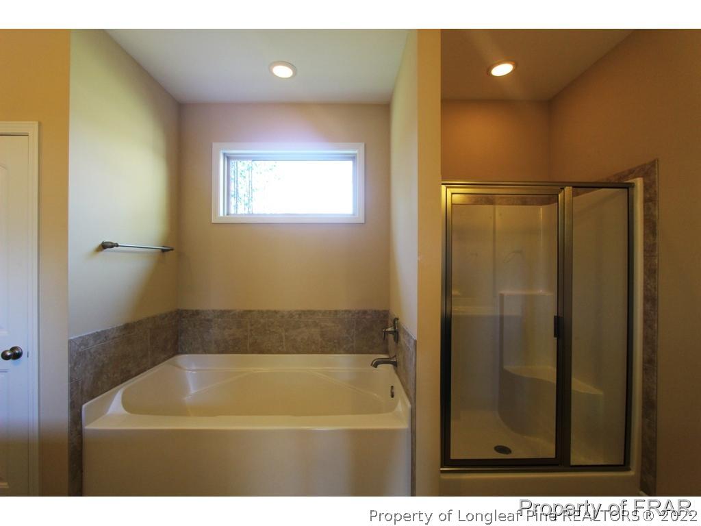 3912 Racking Horse Road Hope Mills, NC 28348 - Photo 8 of 24 Gallery Image 8