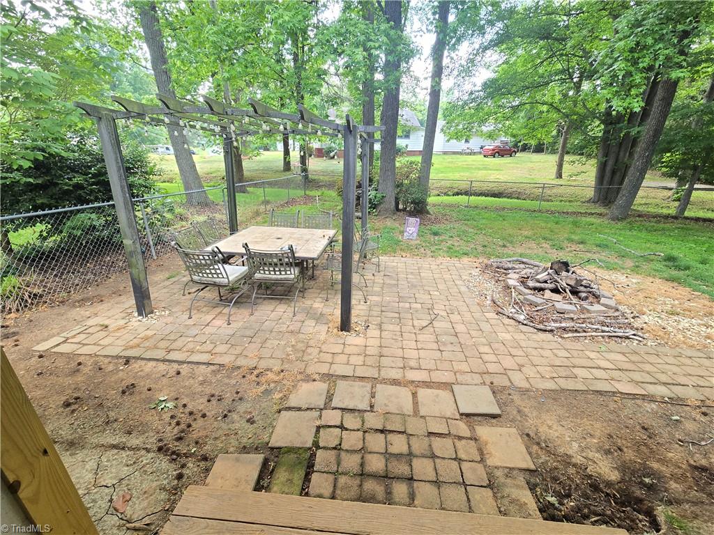 706 Townbranch Road Graham, NC 27253 - Photo 12 of 30