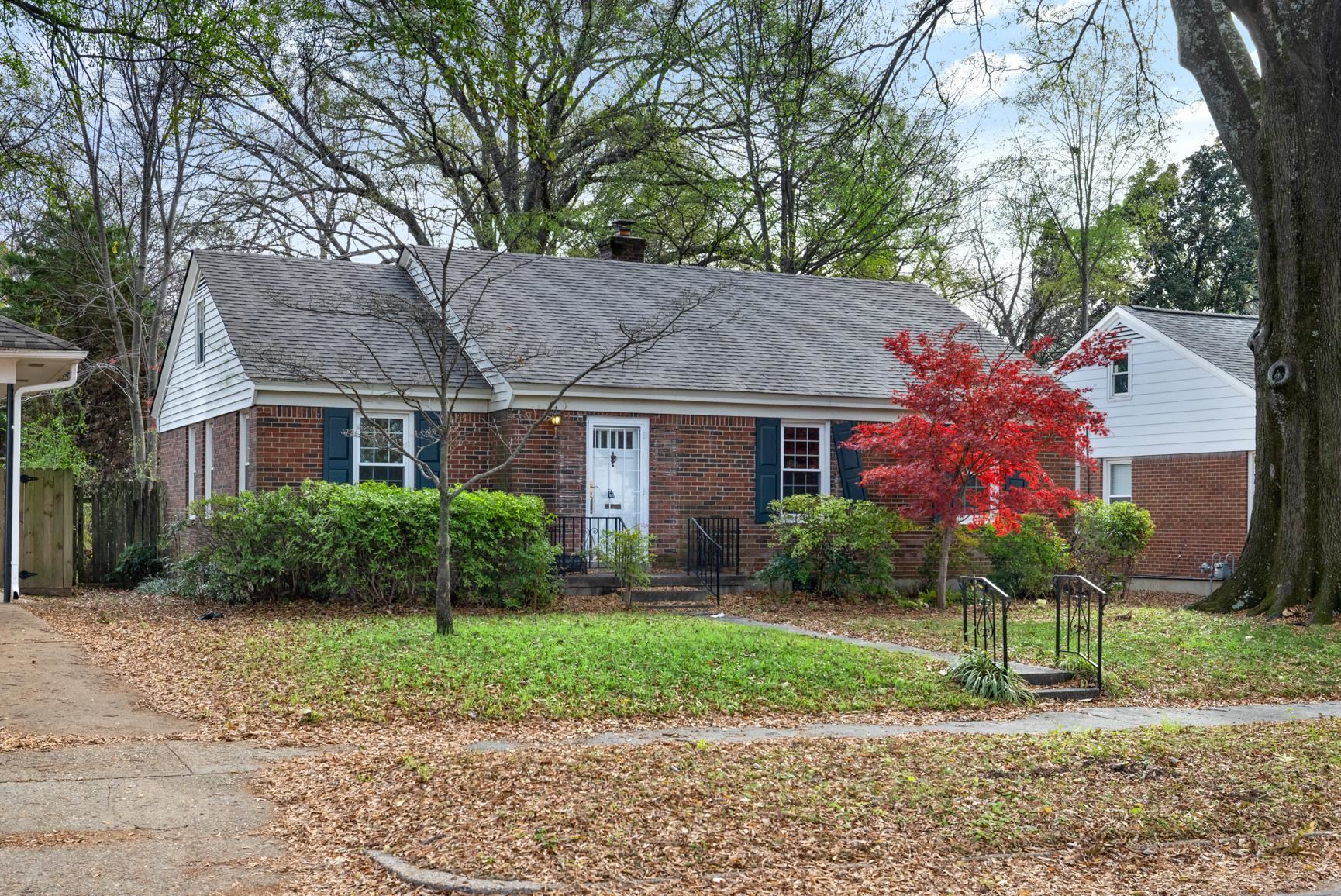 22 North Humes Street Memphis, TN 38111 - Photo 2 of 23 a front view of a house with garden