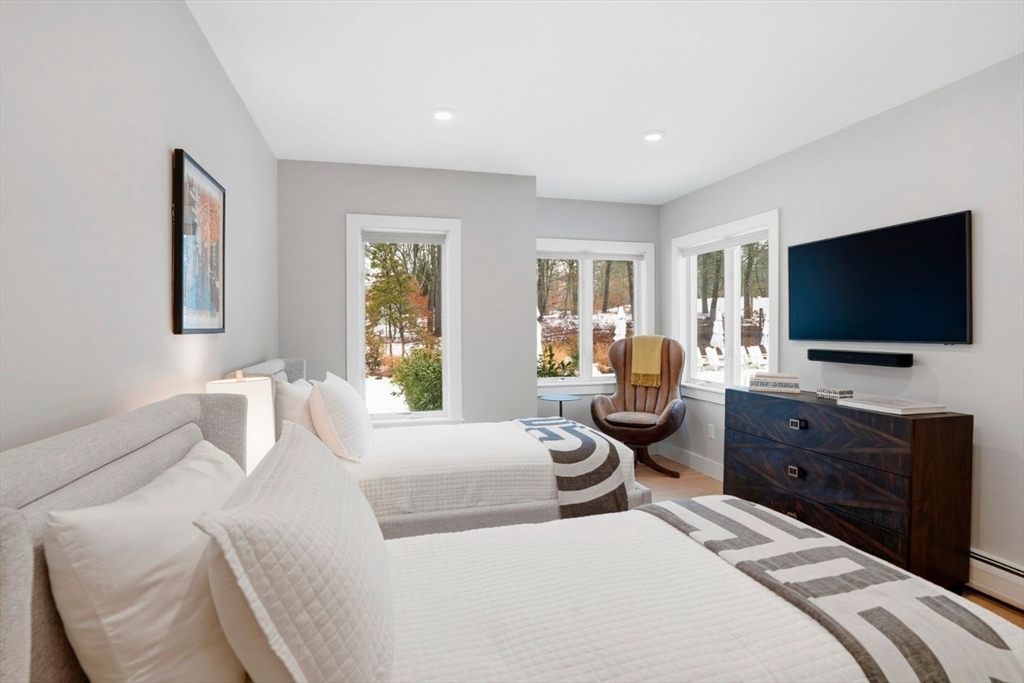 471 West Tisbury Road Edgartown, MA 02539 - Photo 18 of 31