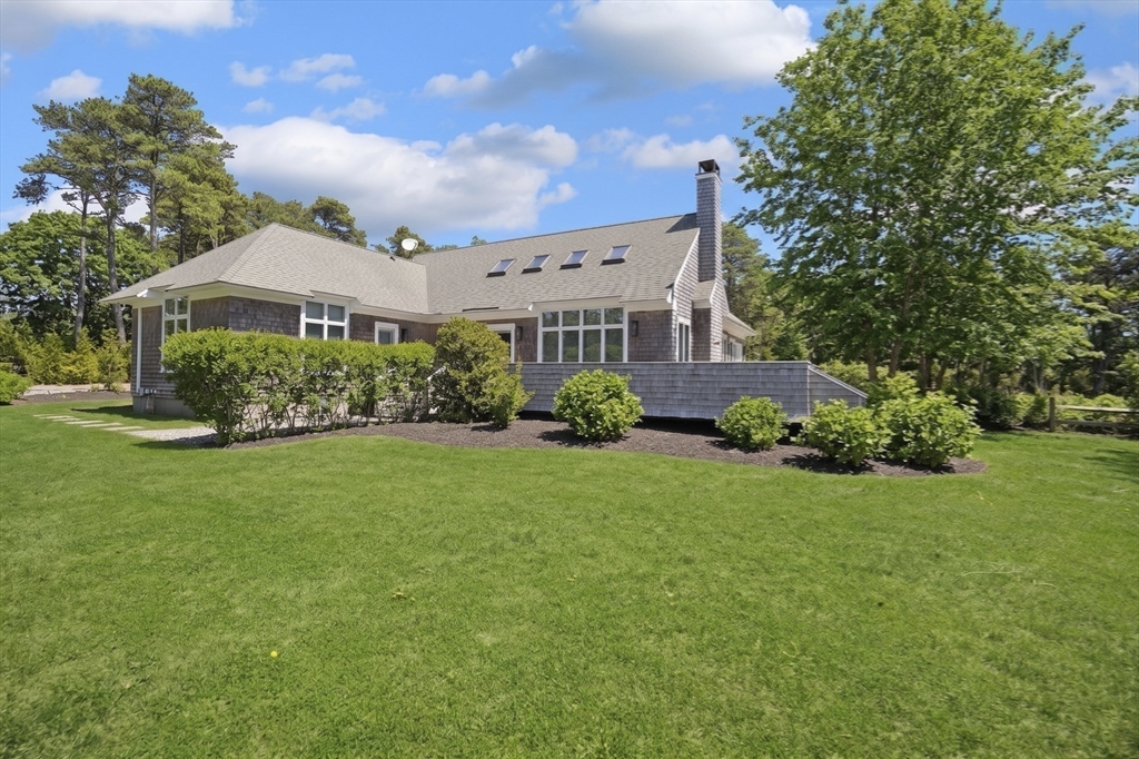 471 West Tisbury Road Edgartown, MA 02539 - Photo 2 of 31