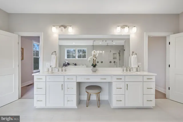 $2,098,500 | 6601 Gordon Avenue, Falls Church, VA 22046