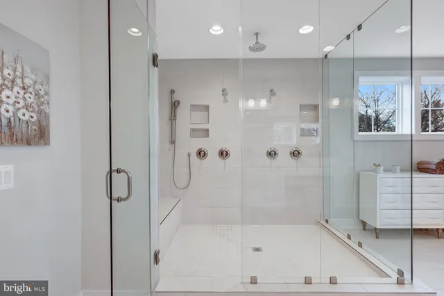 $2,098,500 | 6601 Gordon Avenue, Falls Church, VA 22046