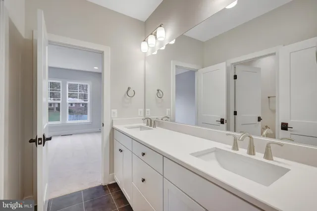 $2,098,500 | 6601 Gordon Avenue, Falls Church, VA 22046