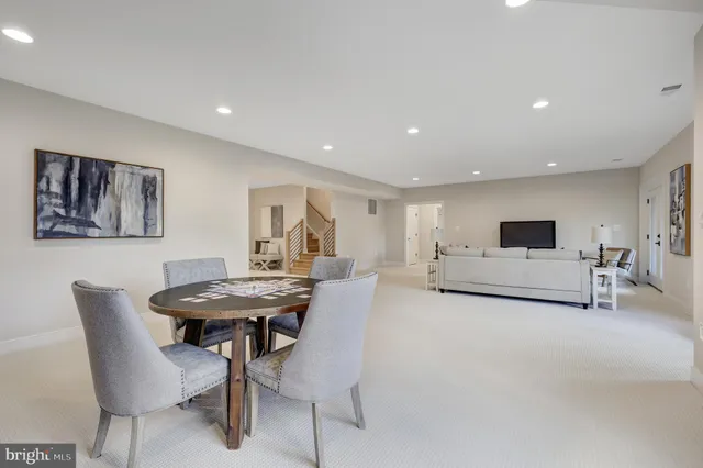 $2,098,500 | 6601 Gordon Avenue, Falls Church, VA 22046