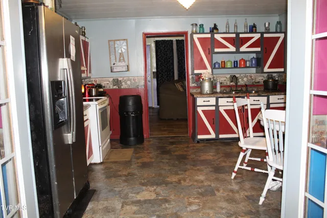 $115,000 | 2301 State Road 636, St. Charles, VA 24282