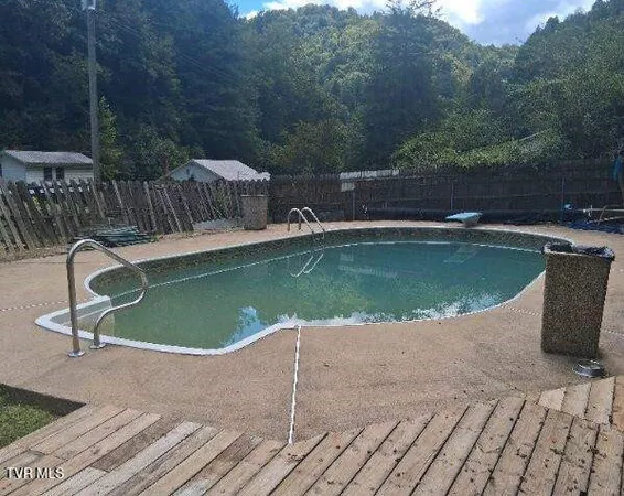 $115,000 | 2301 State Road 636, St. Charles, VA 24282