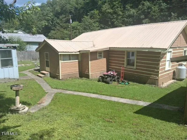 $108,000 | 2301 State Road 636, St. Charles, VA 24282