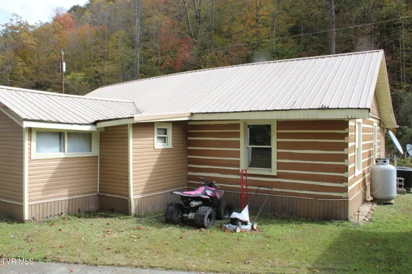 $115,000 | 2301 State Road 636, St. Charles, VA 24282