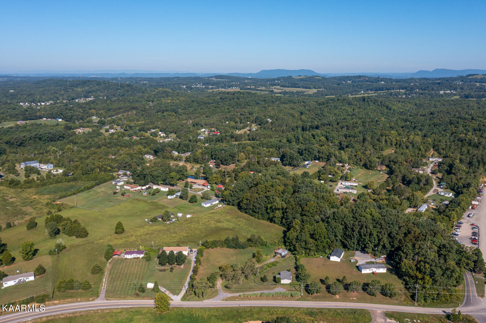 3839 Snyder Road Kodak, TN 37764 - Photo 29 of 31 DJI_0858-HDR-Edit
