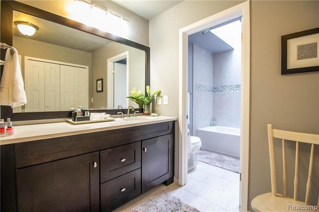 5388 Parkgrove Road, Unit 21 Ann Arbor, MI 48103 - Photo 24 of 35