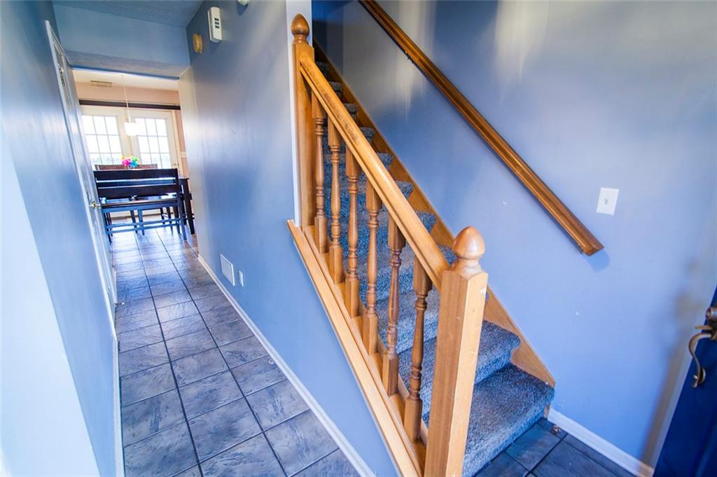 120 Canterbury Road Pendleton, IN 46064 - Photo 3 of 24