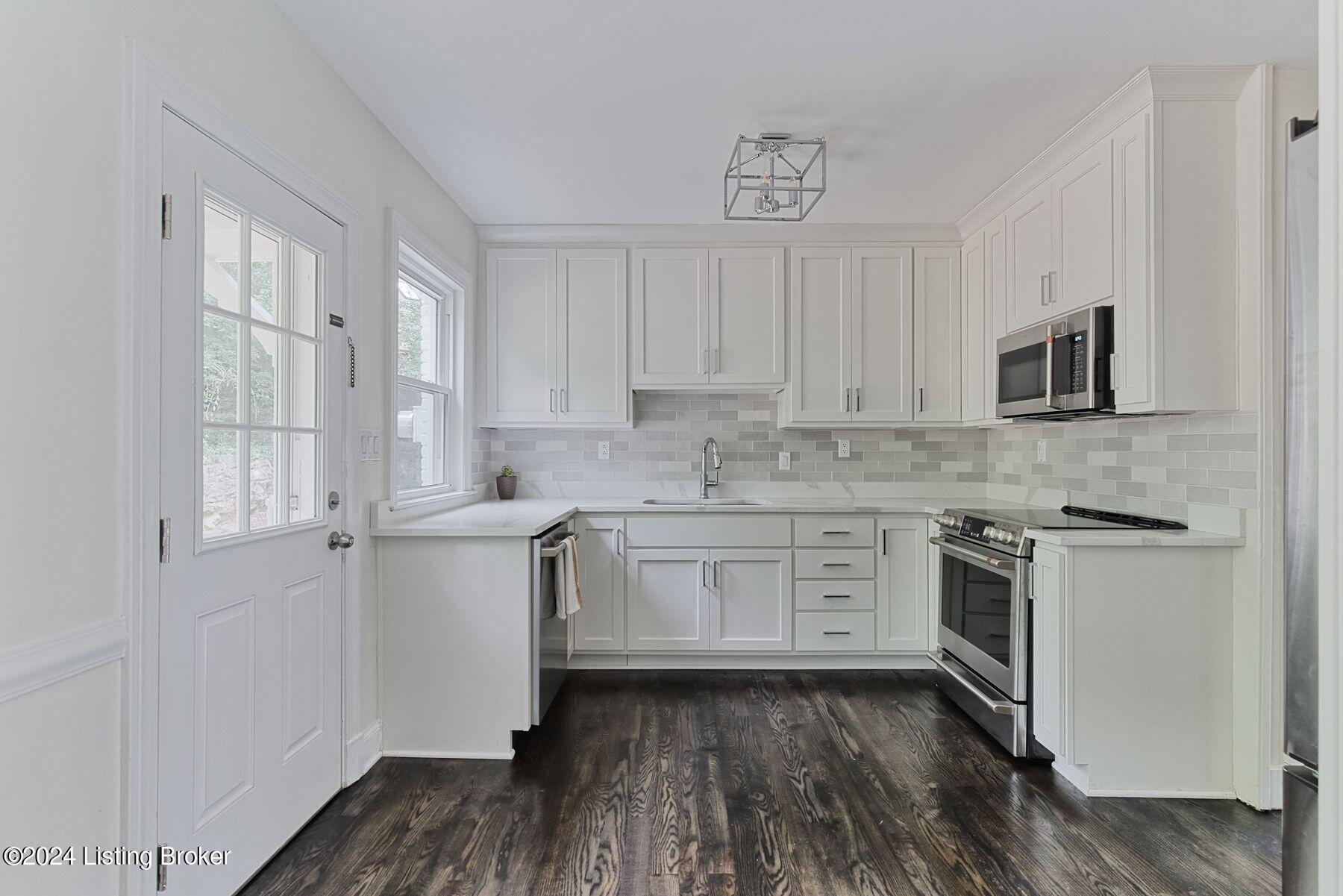 1741 Fleming Road Louisville, KY 40205 - Photo 23 of 59 photo_online_021