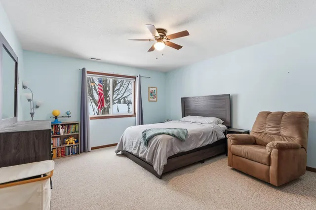 $350,000 | 3909 93rd Avenue North, Brooklyn Park, MN 55443