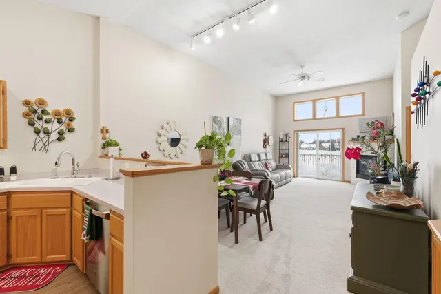 $350,000 | 3909 93rd Avenue North, Brooklyn Park, MN 55443