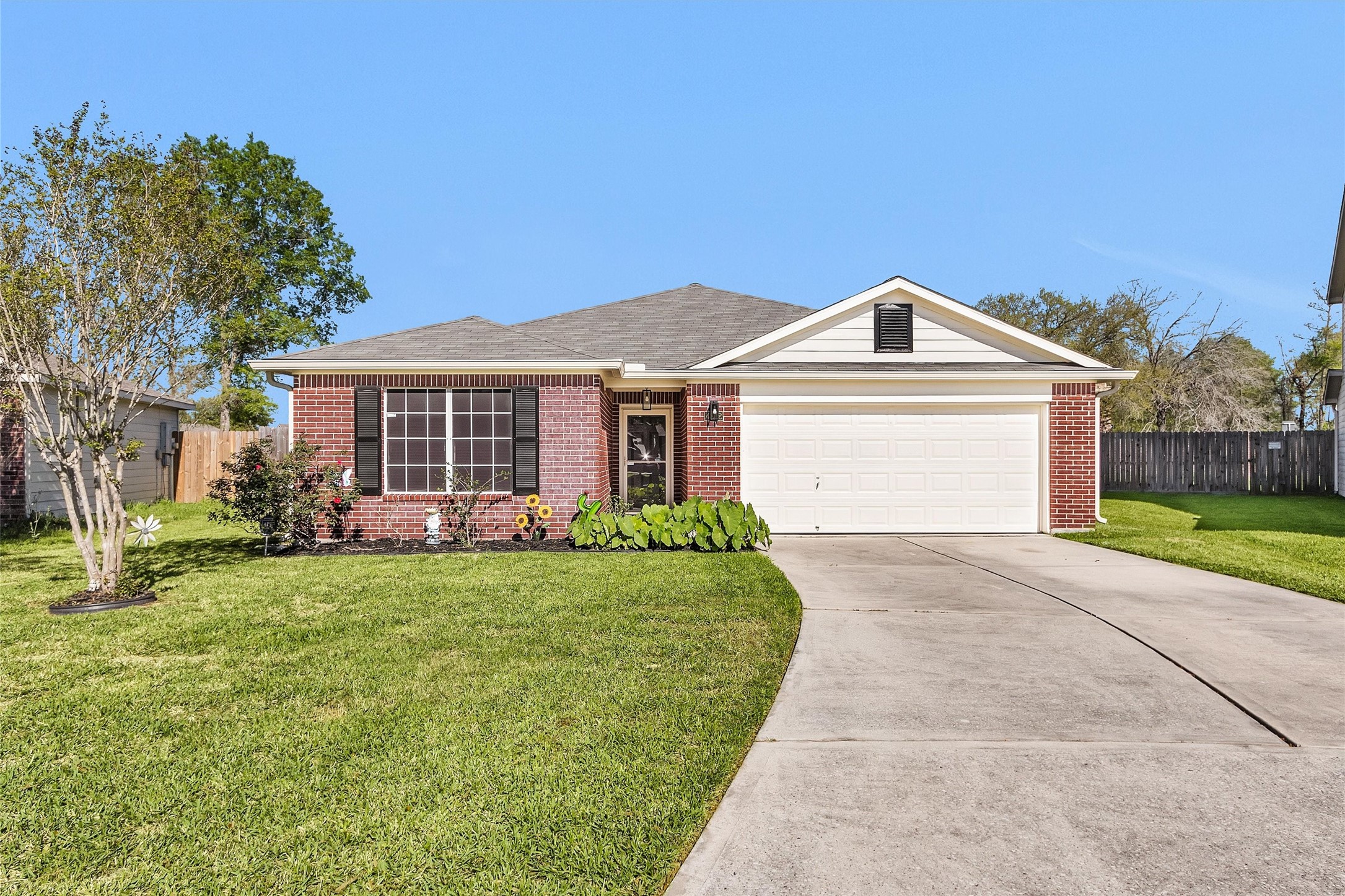 4802 Comal River Loop Spring, TX 77386 - Photo 1 of 20 beautiful exterior including a locking glass storm door over the front door.