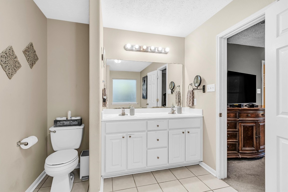 4802 Comal River Loop Spring, TX 77386 - Photo 12 of 20 Double sinks in the primary bathroom/bedroom suite.