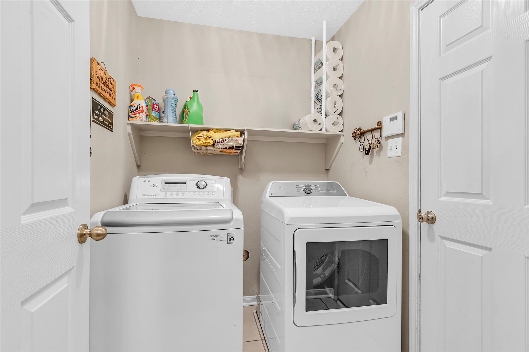 4802 Comal River Loop Spring, TX 77386 - Photo 18 of 20 Laundry/Utility Room