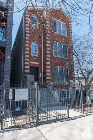 $3,200 | 1112 North Marshfield Avenue, Unit 1, Chicago, IL 60622